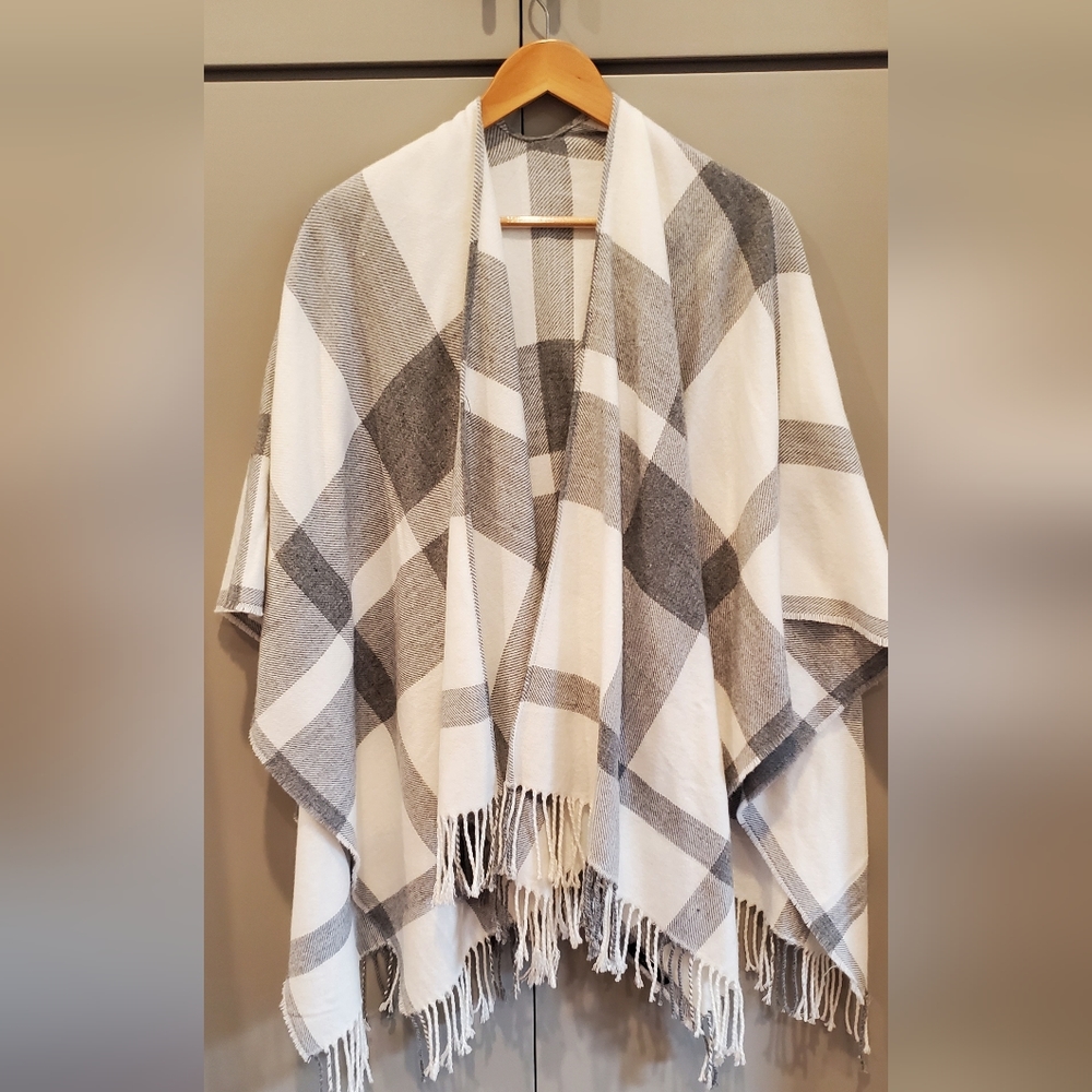 Banana Republic Poncho
